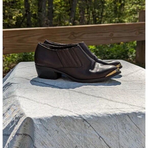 Vintage Naturalizer Size 8M Brown Leather Western Ankle Booties  Gold Toe plate - Picture 2 of 10